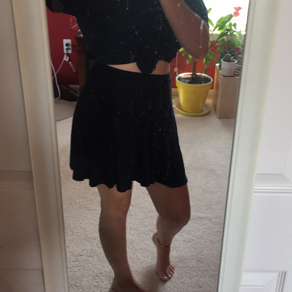 black skirt